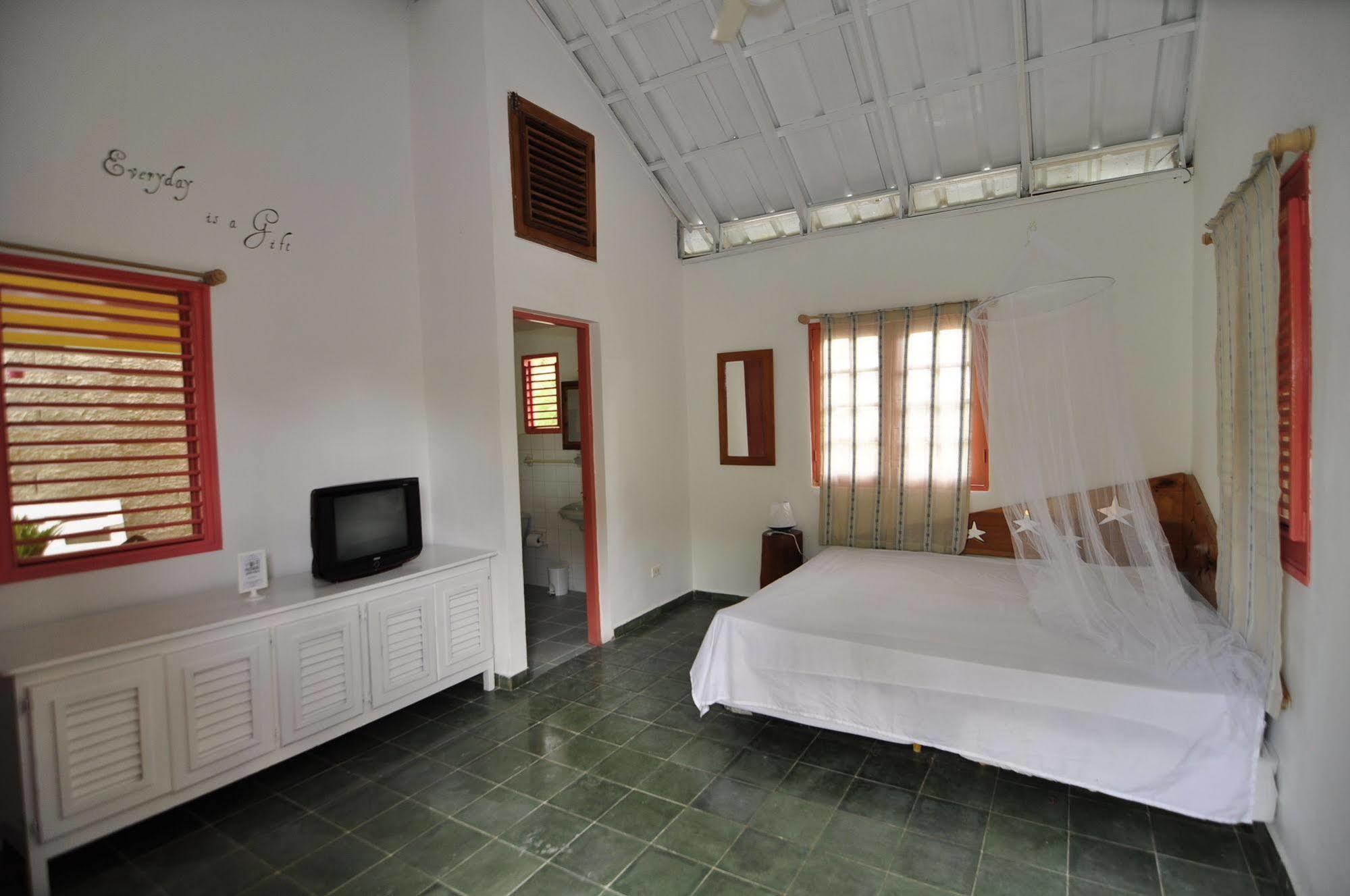 Casa Delfin Guest House Las Terrenas Dış mekan fotoğraf