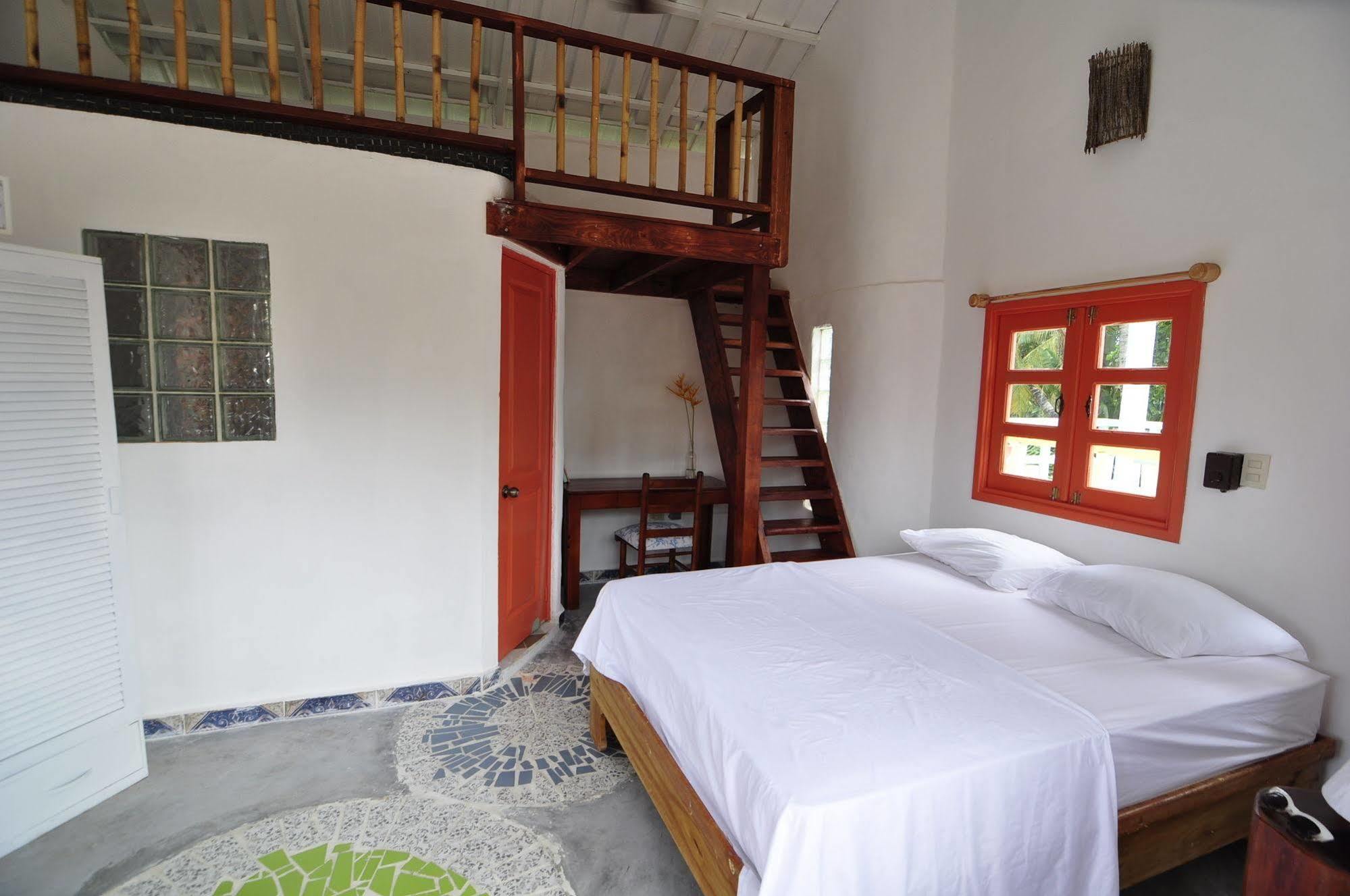 Casa Delfin Guest House Las Terrenas Dış mekan fotoğraf